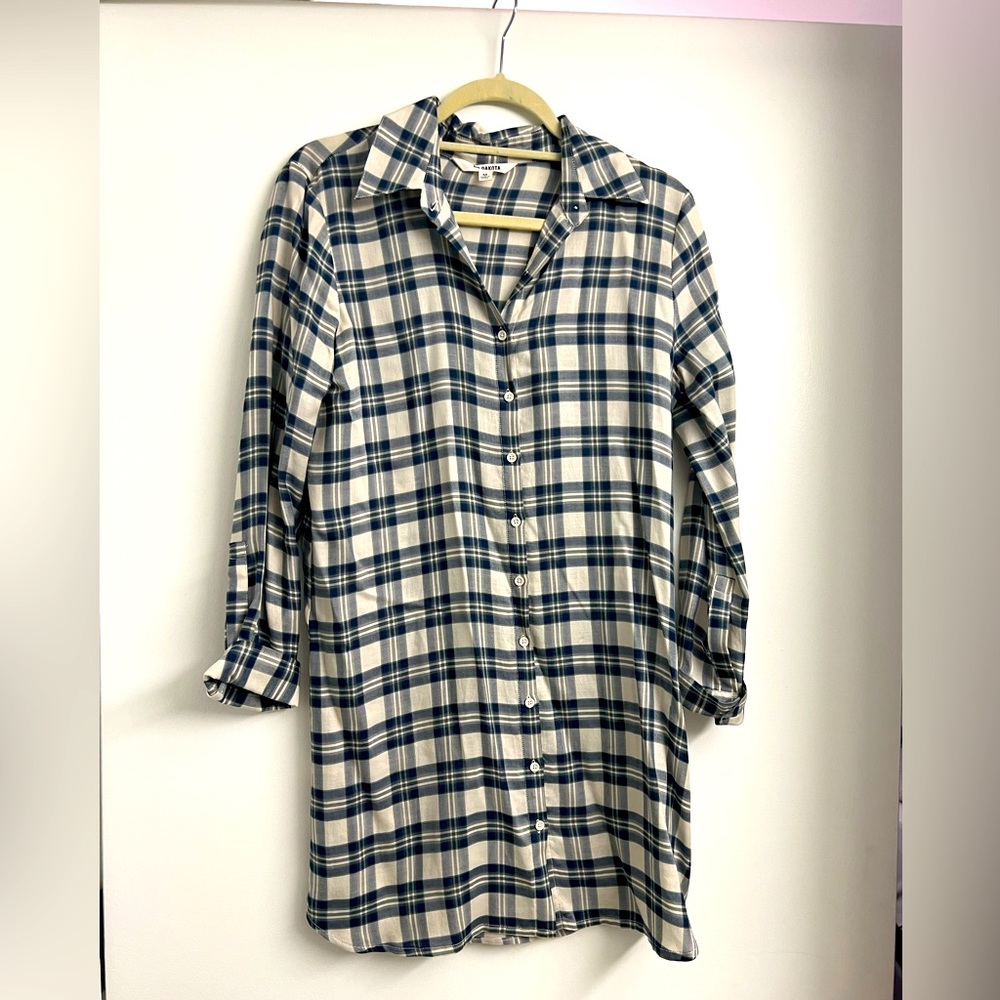BB Dakota button flannel dress